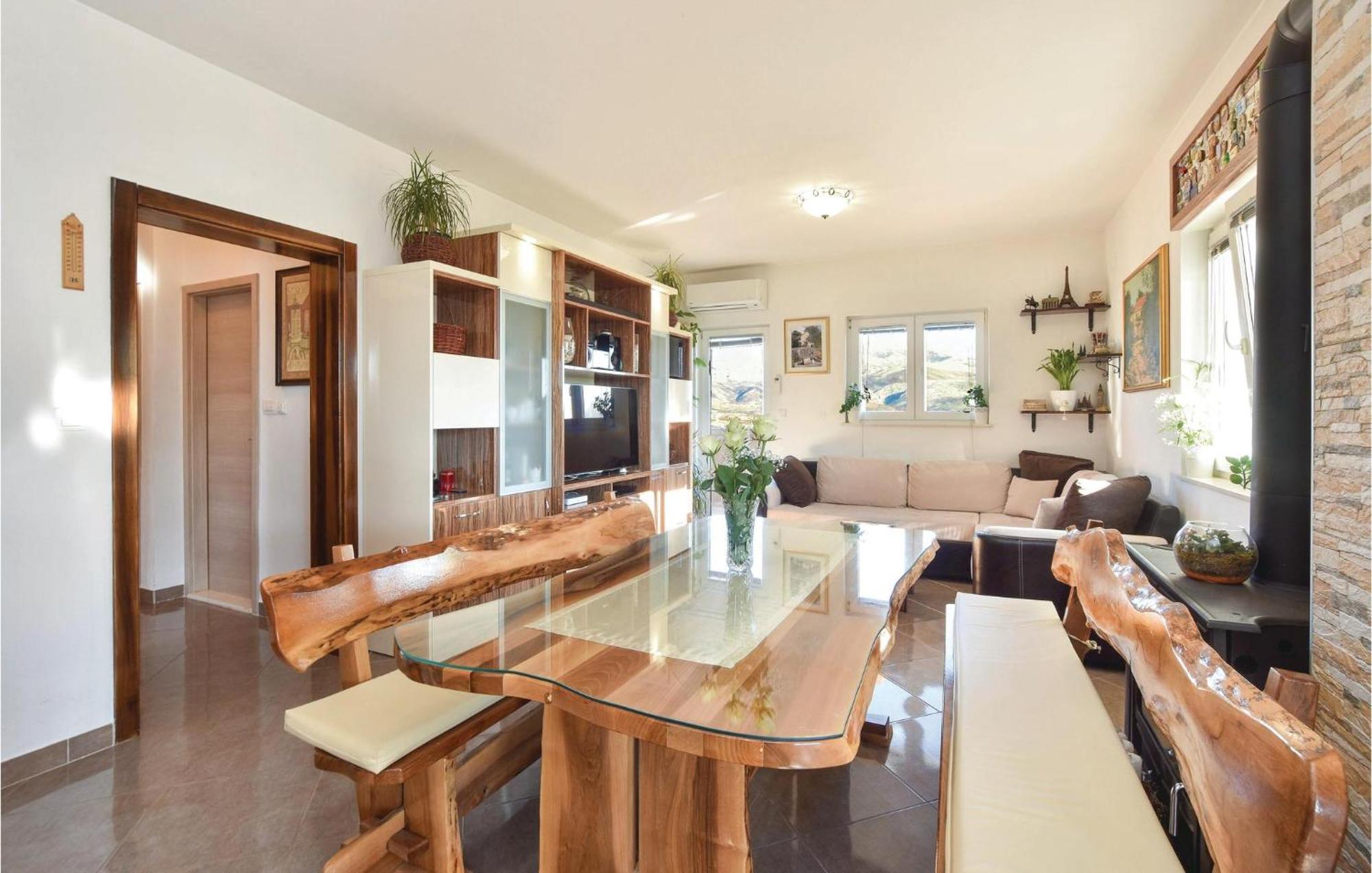 Lovely Home In Split With Jacuzzi 外观 照片